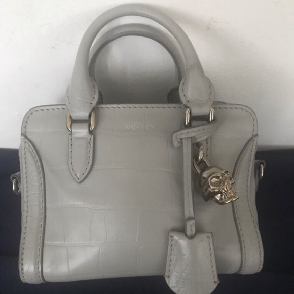 Authentic Alexander McQueen Skull Mini Bag in Grey Croc Leather - Picture 12 of 12